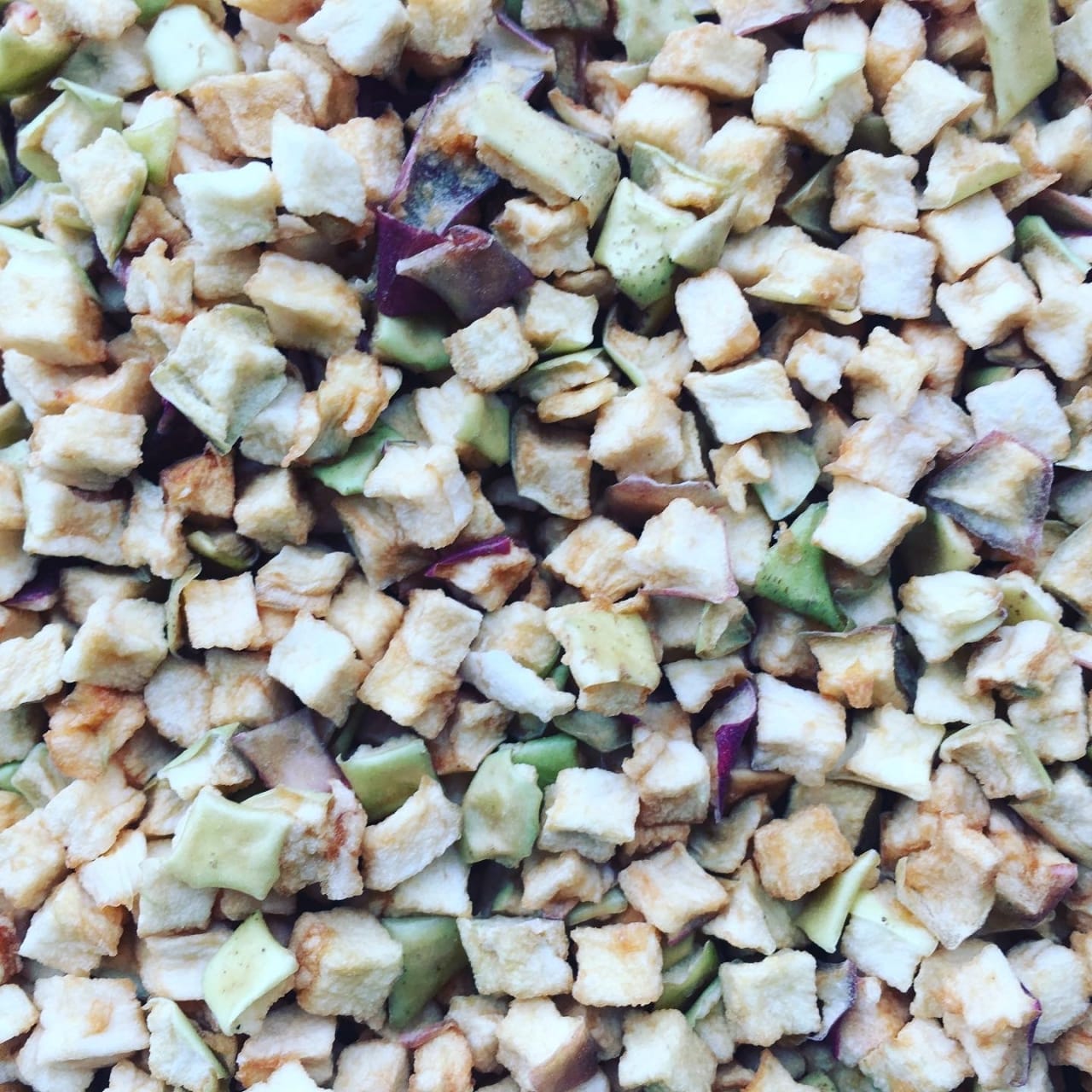 Magok és Aszalványok - Szárított almakocka  - rendelj a Menő-jövő webáruházból